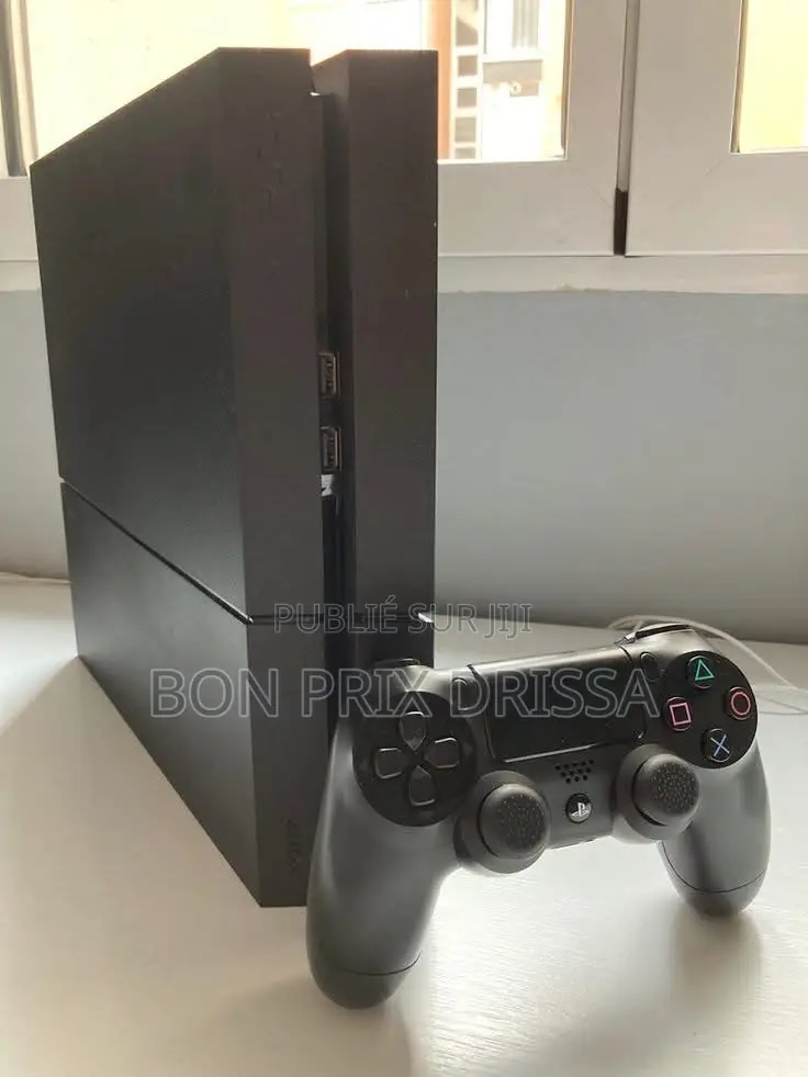 Console Playstation 4