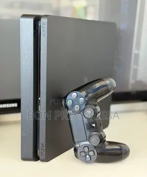 Console Playstation 4