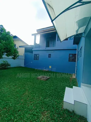 5chbre Duplex dans Ange Immobilier, Cocody à Louer