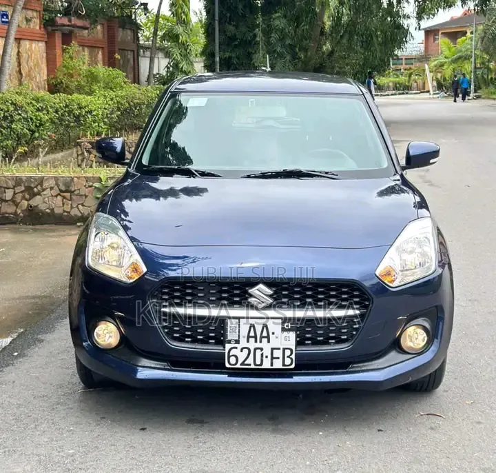Suzuki Swift 2024 Bleu