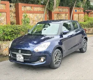 Suzuki Swift 2024 Bleu