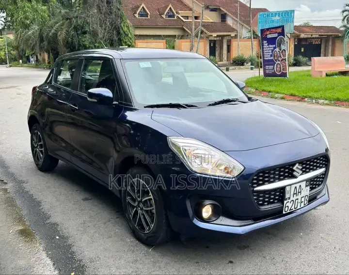 Suzuki Swift 2024 Bleu