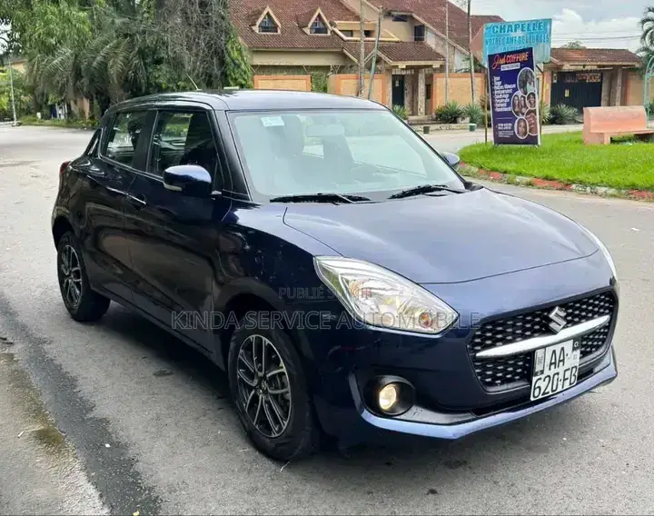 Suzuki Swift 2024 Bleu