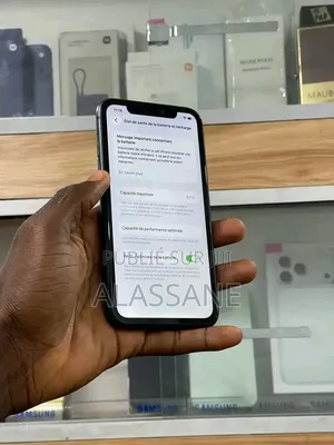 Nouveau Apple iPhone 11 128 GB Noir