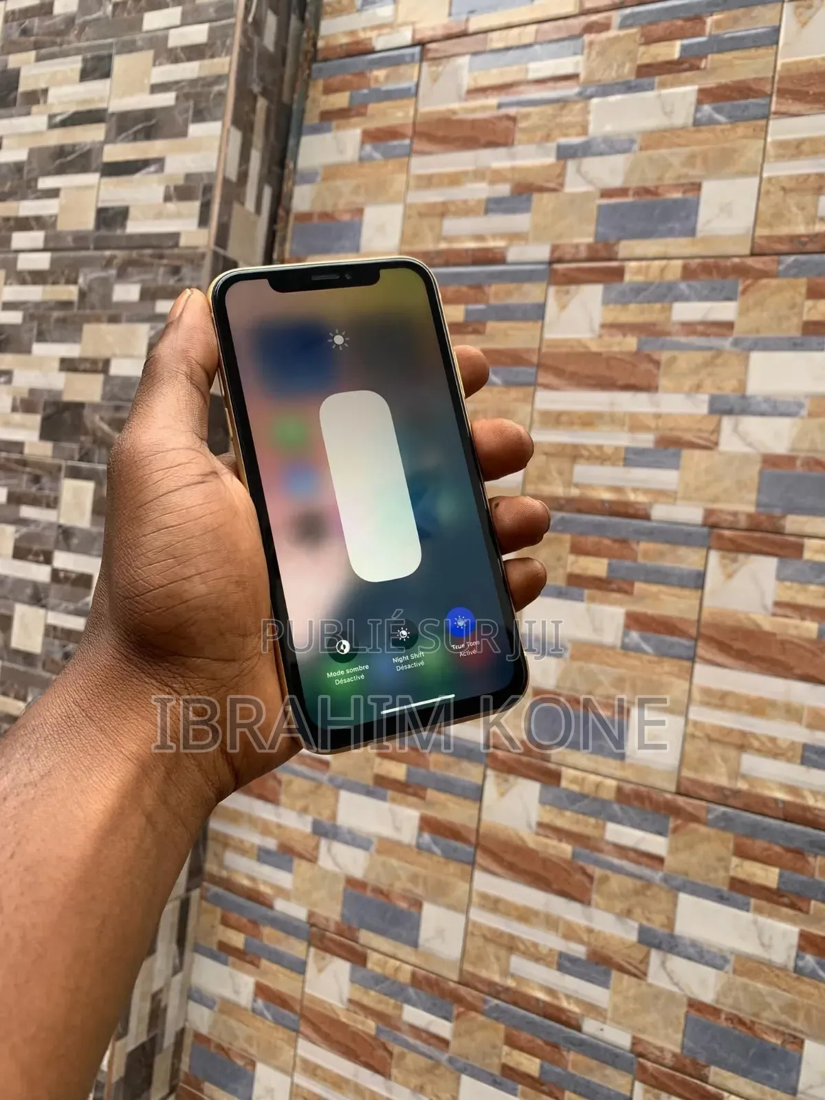 Nouveau Apple iPhone XR 64 GB Argenté
