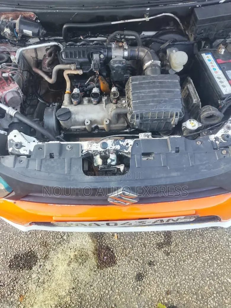 Suzuki Alto 2023 Orange