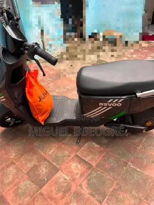 Moto Électrique Revoo A10