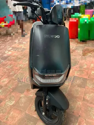 Moto Électrique Revoo A10