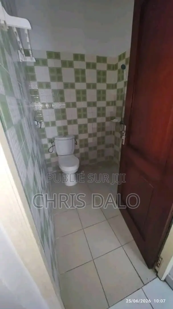 2chbre Villa dans Valentin, Cocody à Louer