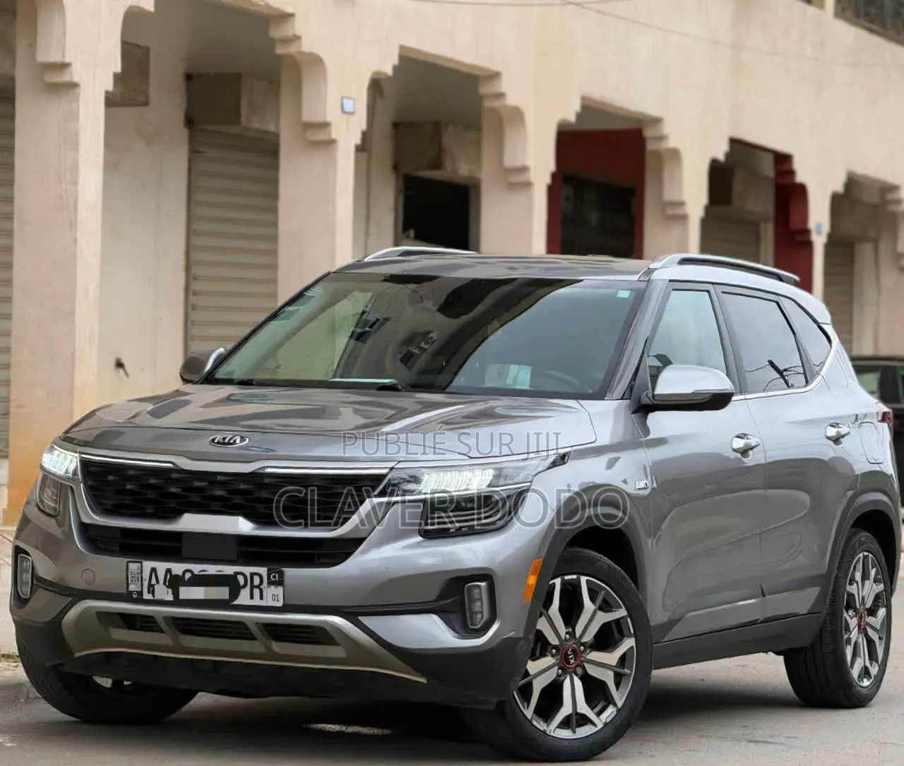 Kia Seltos 2022 Gris