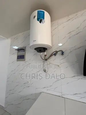 3chbre Appartement dans Christ Immobilier, Cocody à Louer