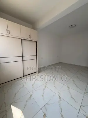 3chbre Appartement dans Christ Immobilier, Cocody à Louer