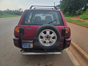 Toyota RAV4 1996 Rouge