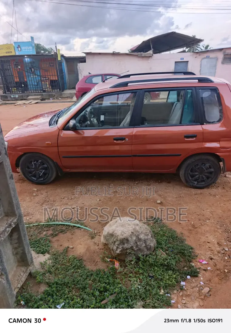 Mazda Premacy 2006 Orange