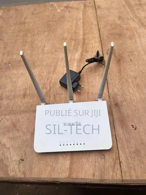 Routeur Wifi Tenda F3