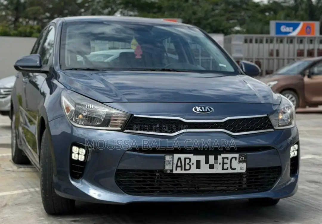 Kia Rio LX 2020 Gris