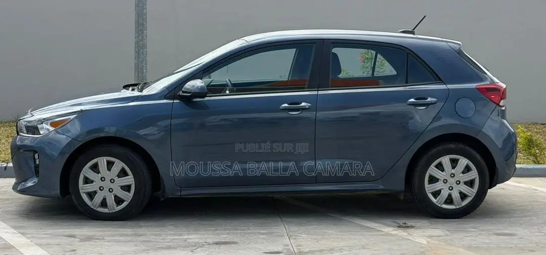 Kia Rio LX 2020 Gris