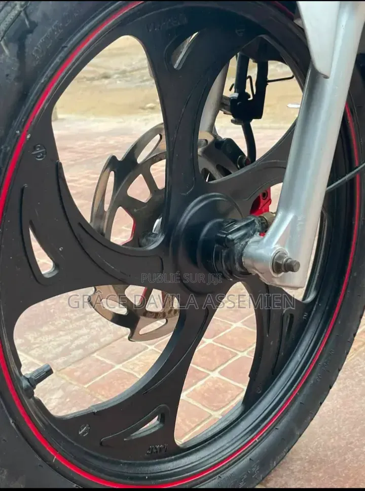 KTM Duke 125 2024 Autre