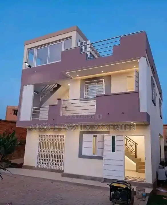 Meublé 6chbre Appartement dans Davila Service, Yopougon à Vendre