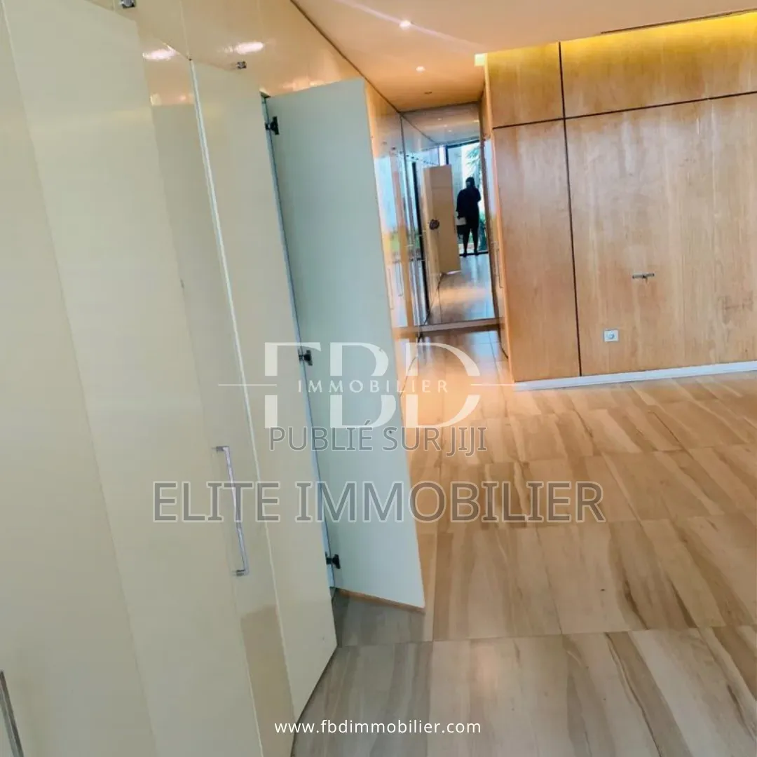 12chbre Appartement dans Cocody Faya à Vendre