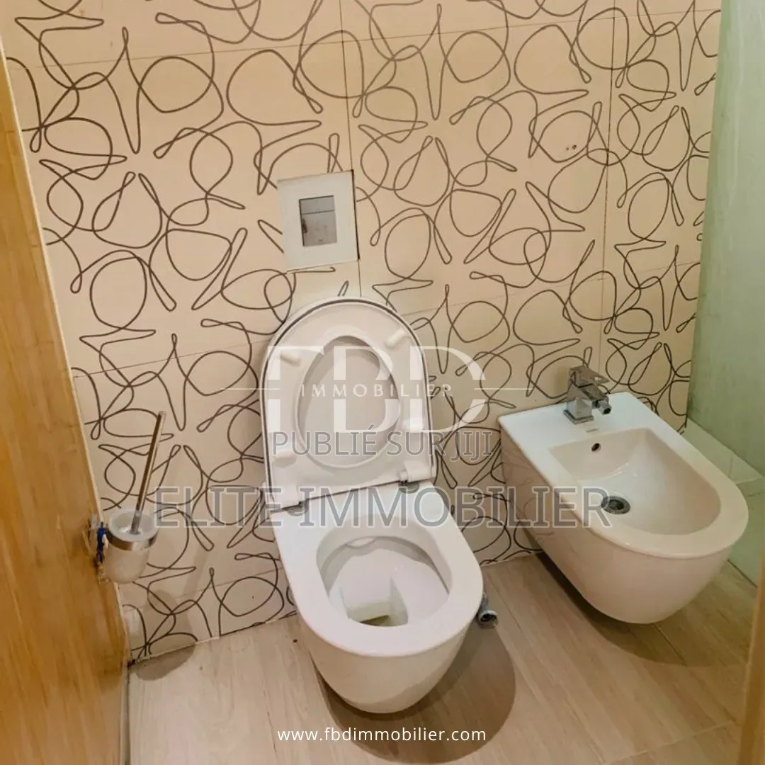 12chbre Appartement dans Cocody Faya à Vendre