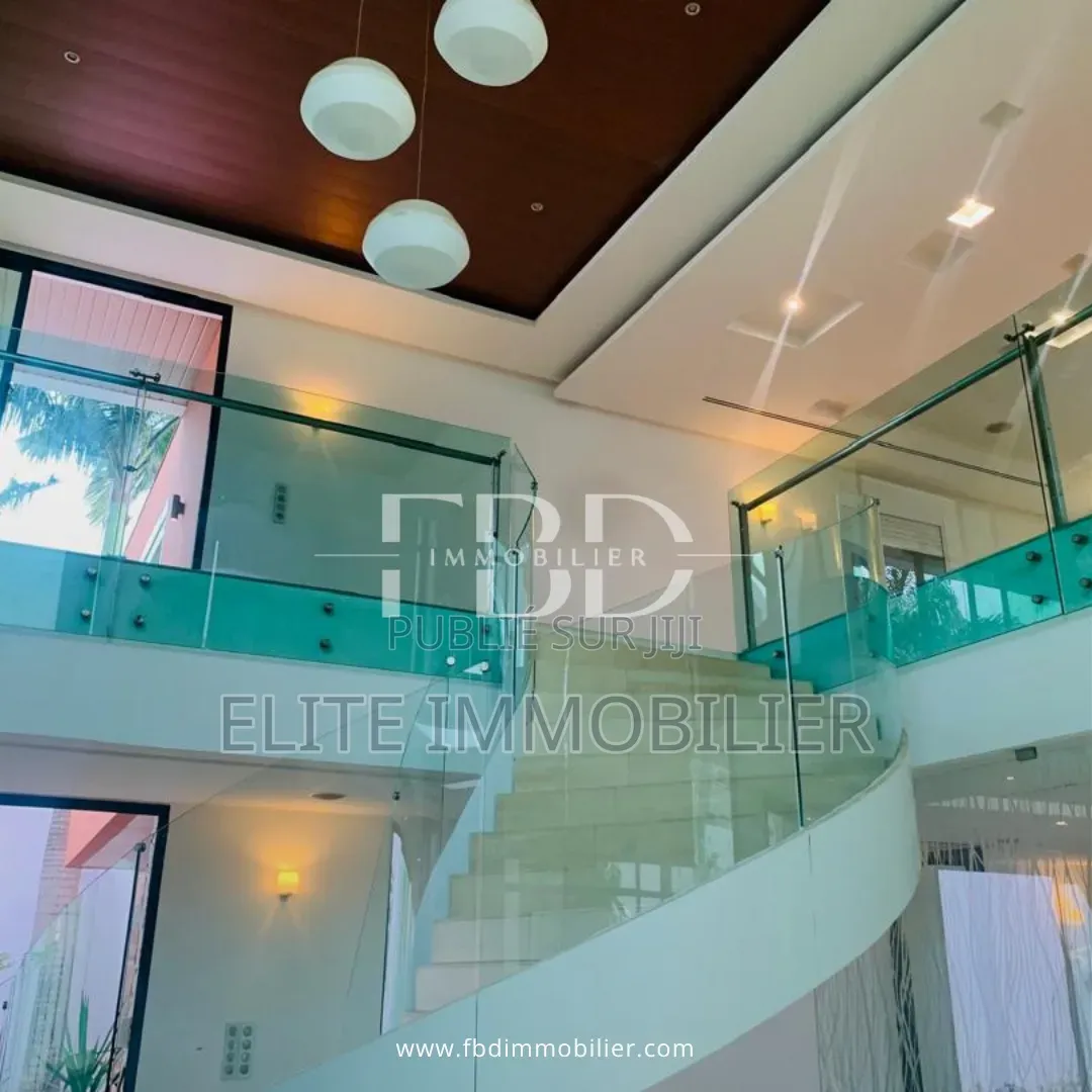 12chbre Appartement dans Cocody Faya à Vendre
