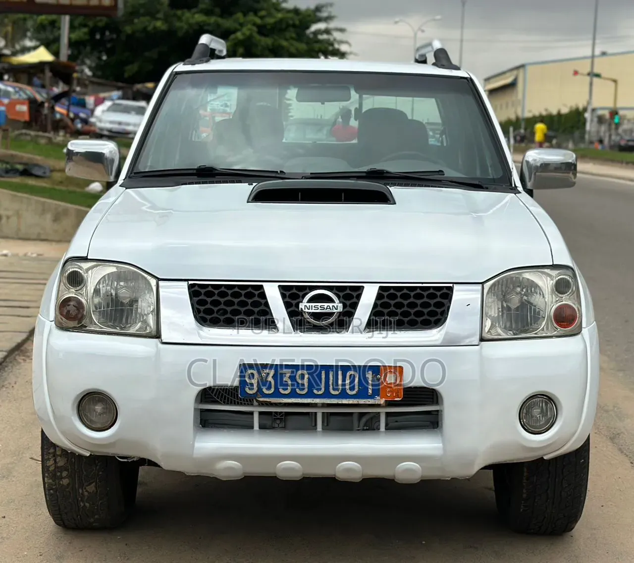 Nissan Hardbody 2019 Blanc