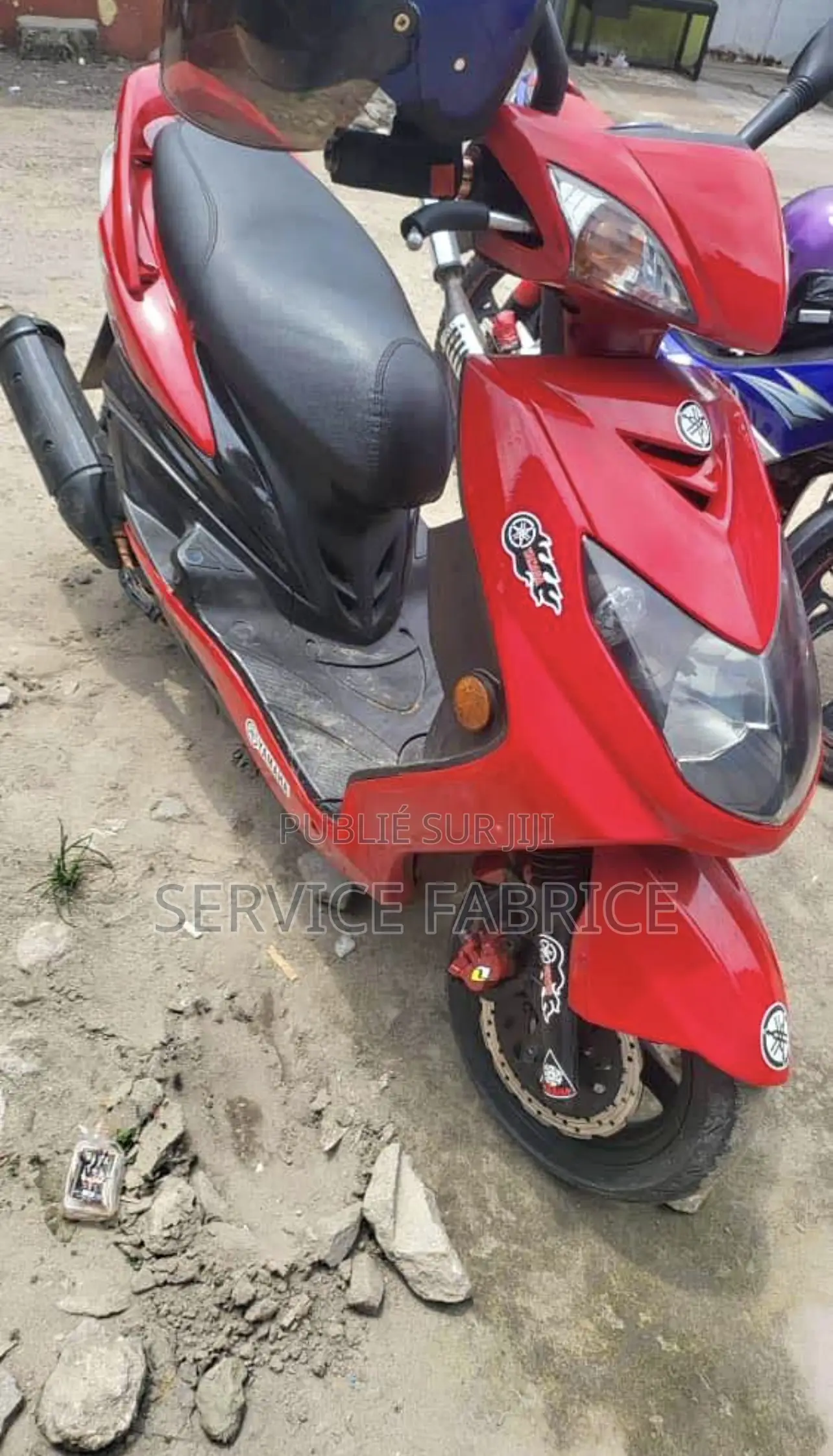 Nouveau Yamaha YBR125 2023 Rouge
