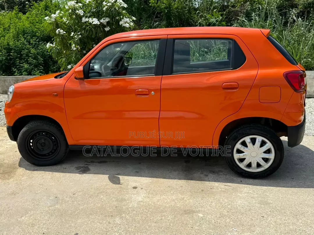 Suzuki S-Presso 2022 Orange