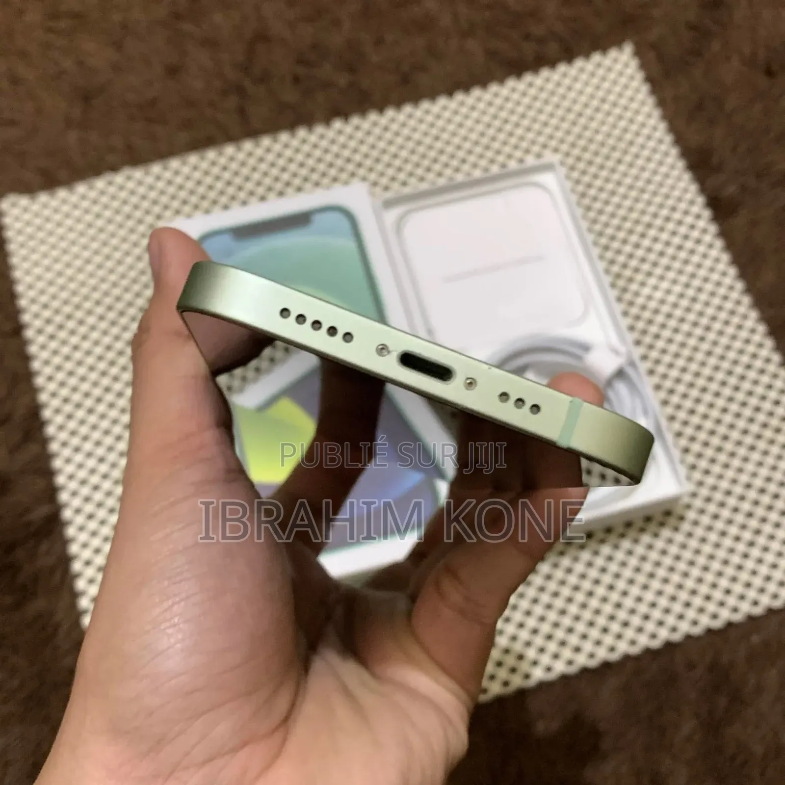 Nouveau Apple iPhone 11 128 GB Argenté