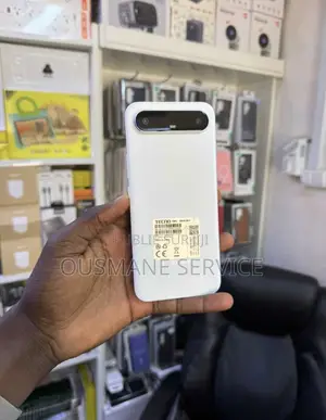 Nouveau Tecno Spark Slim 256 GB Blanc