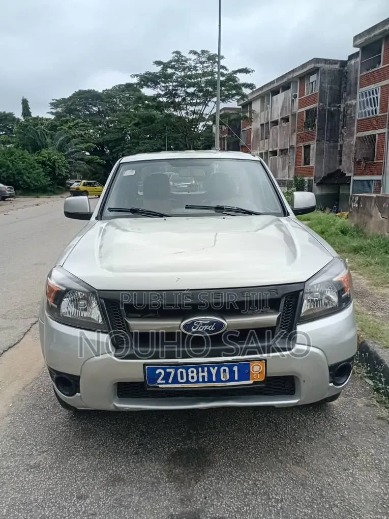 Ford Ranger 2010 Gris