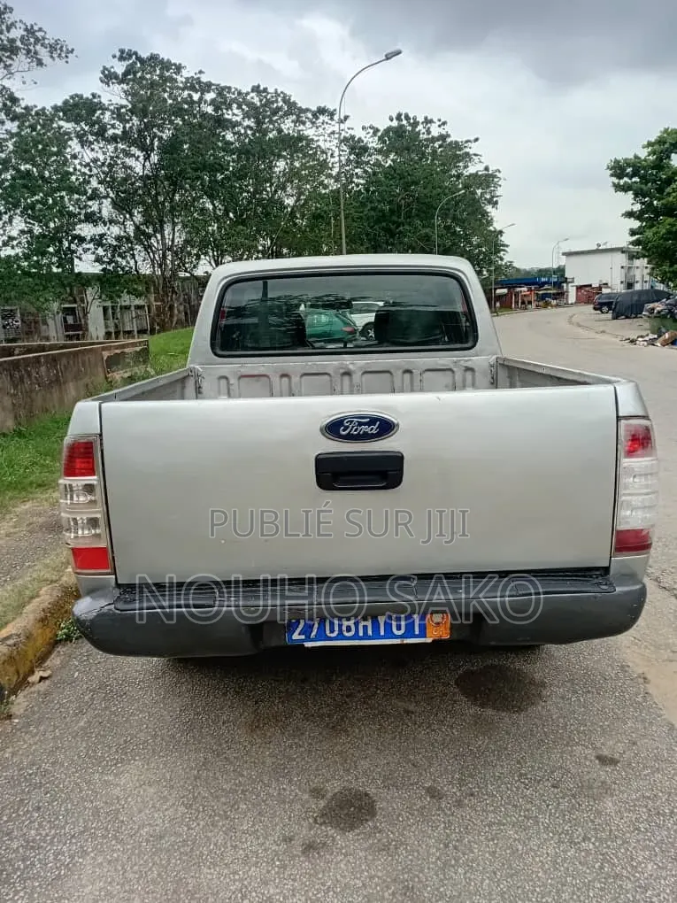 Ford Ranger 2010 Gris