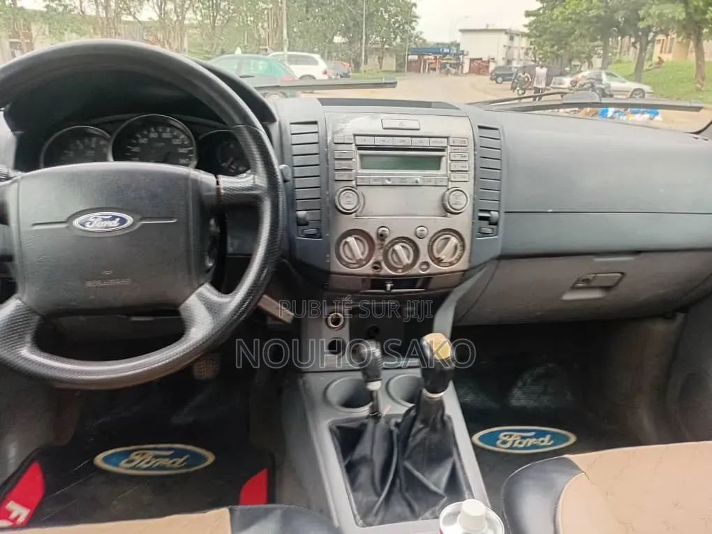 Ford Ranger 2010 Gris