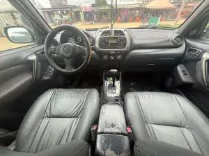 Toyota RAV4 2005 Blanc