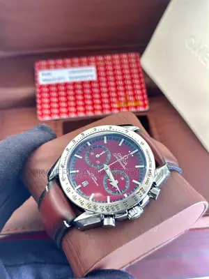 Montre  Style Luxe Pour Homme en Cuir
