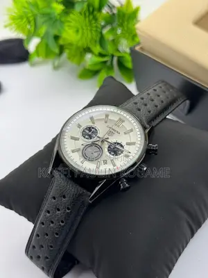 Montre en Cuir Carrera