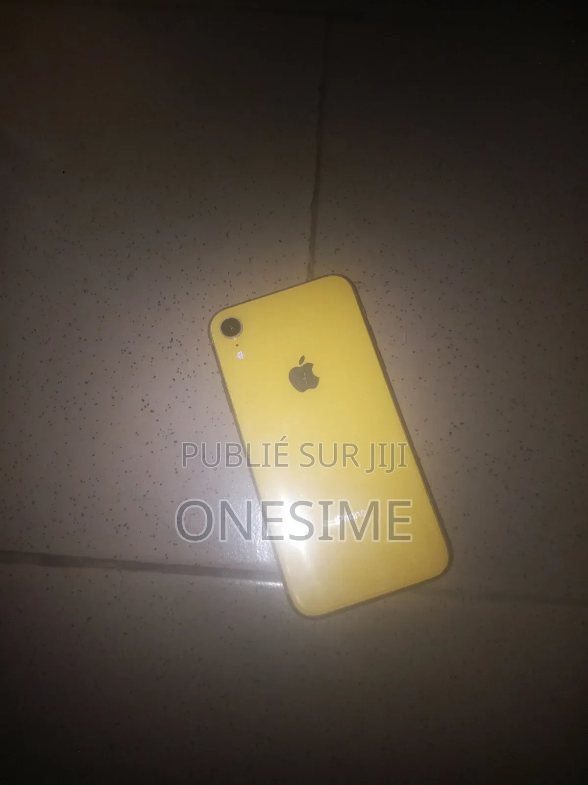 Apple iPhone XR 64 GB Jaune