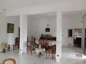 Meublé 8chbre Duplex dans Cocody Riviera à Vendre
