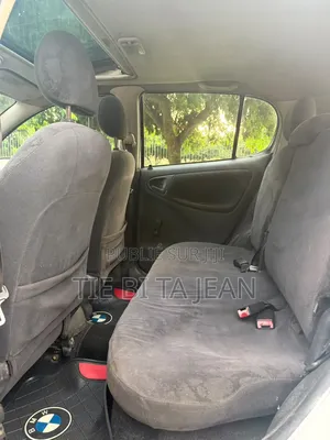 Toyota Yaris 2005 Blanc
