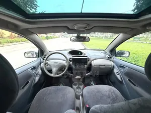 Toyota Yaris 2005 Blanc