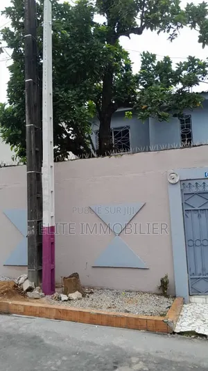 4chbre Duplex dans Cité Abri 2000, Cocody à Vendre