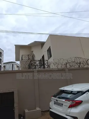5chbre Duplex dans Angre Cgk, Cocody à Louer