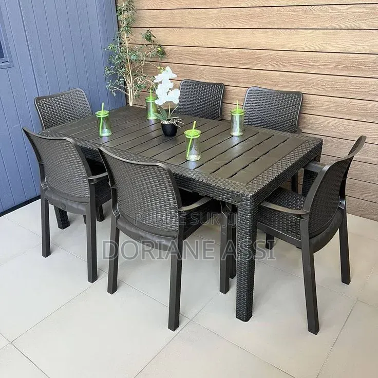 Table À Manger