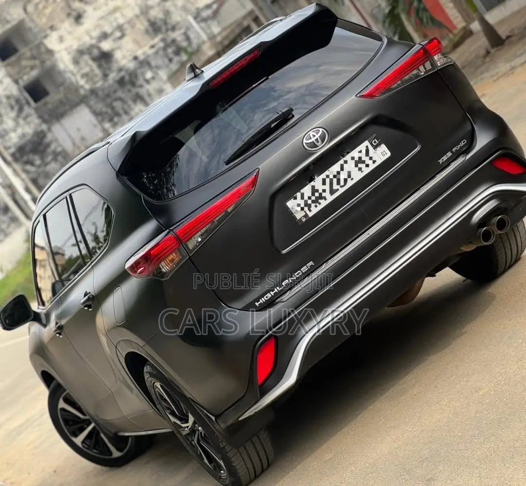 Toyota Highlander XSE 2022 Noir
