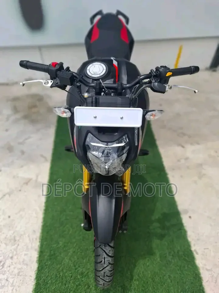 Nouveau TVS Apache RTR 160 2V 2026 Noir