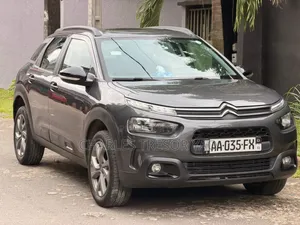 Citroen C4 2024 Gris