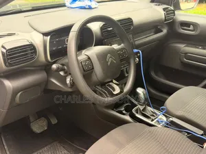 Citroen C4 2024 Gris