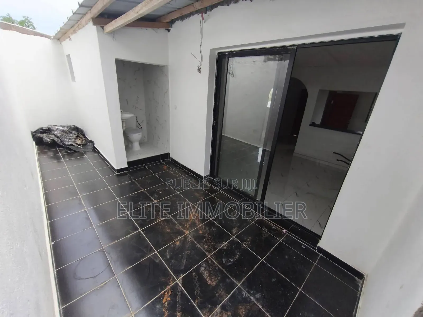 1chbre Villa dans Bingerville à Louer