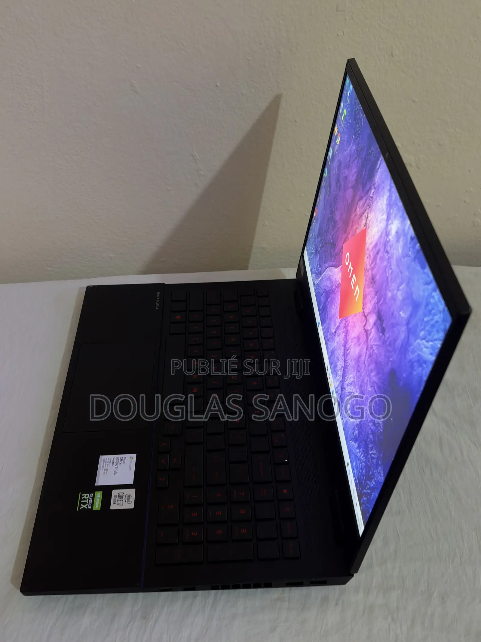 Nouveau Ordinateur portable HP Omen 15 16GB Intel Core i7 SSD 512GB